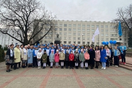 Торжественное возложение цветов