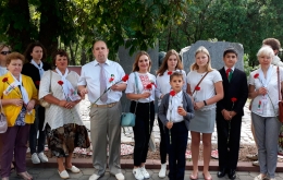 Митинг у монумента памяти жертв минского гетто