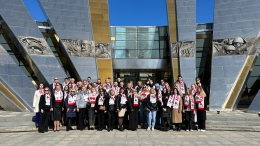 Минская городская и районные структуры РОО &laquo;Белая Русь&raquo; возложили цветы к стеле &laquo;Минск &mdash; город-герой&raquo; в канун Дня Победы