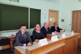 Во Фрунзенском районе говорили с молодежью о важности гражданского общества