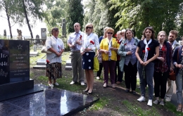 Представители первичных организаций РОО &laquo;Белая Русь&raquo; Фрунзенского района столицы посетили место захоронения неизвестных солдат