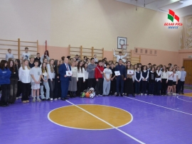 Во Фрунзенском районе определили самую дружную школу!